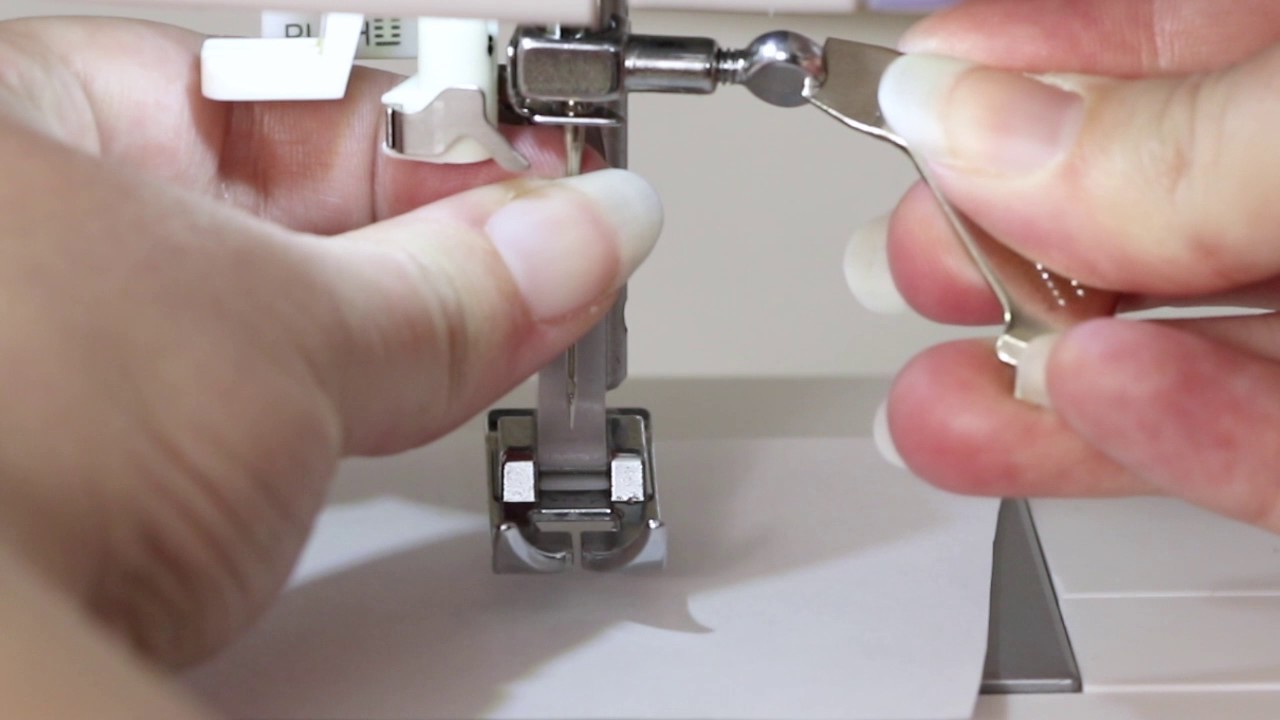 SINGER 3232 - français - Changement d'Aiguille
