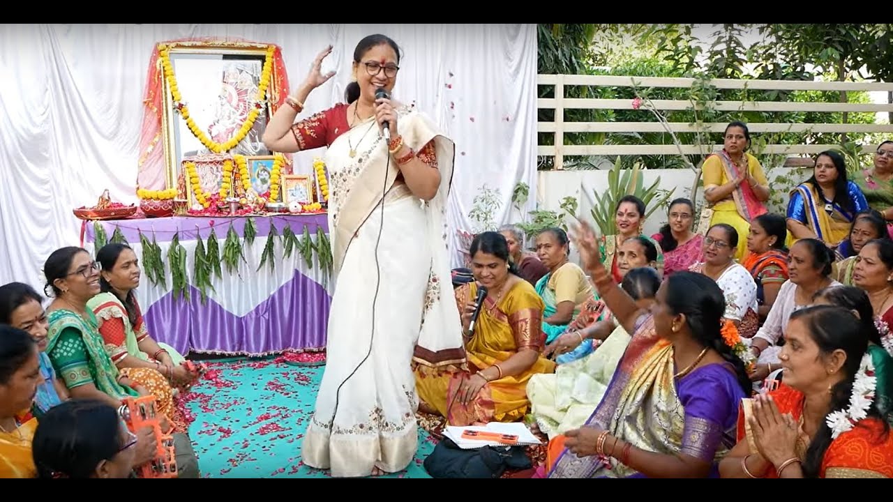 💐 નવરાત્રી સ્પેશિયલ માતાજી  ભજન💐આજે  રાત રહેજો💐 (લખેલું છે)