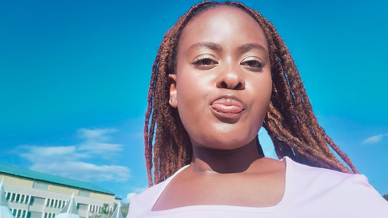 Gatecrashing a Wedding & Shopping Haul! (Vlog)
