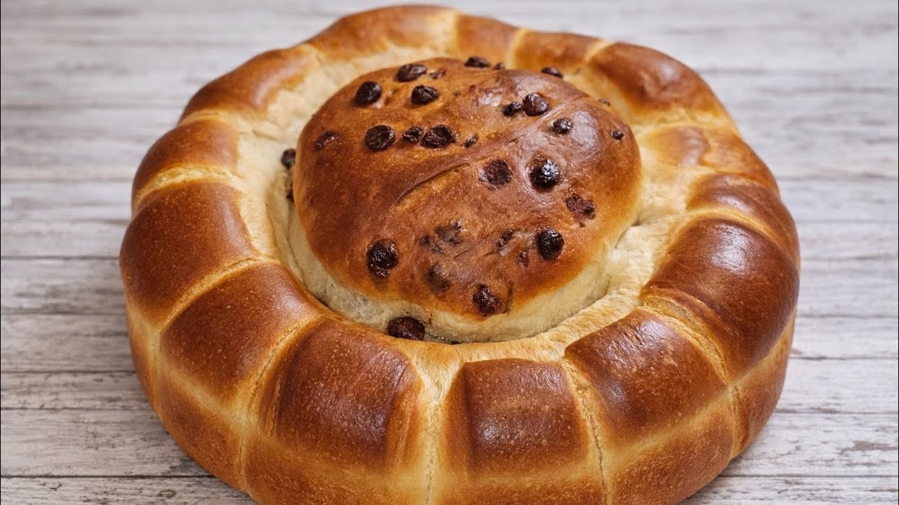Хлеб со сгущенным молоком и шоколадной крошкой