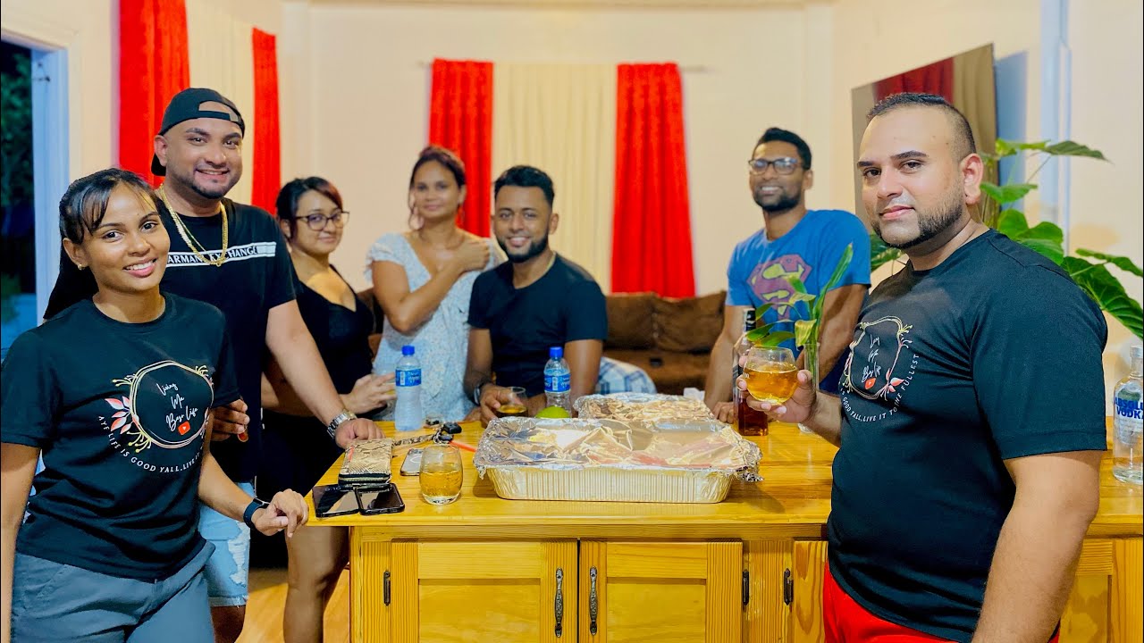 TEACHING MY AMERICAN FRIEND HOW TO COOK GILBAKA CURRY #82