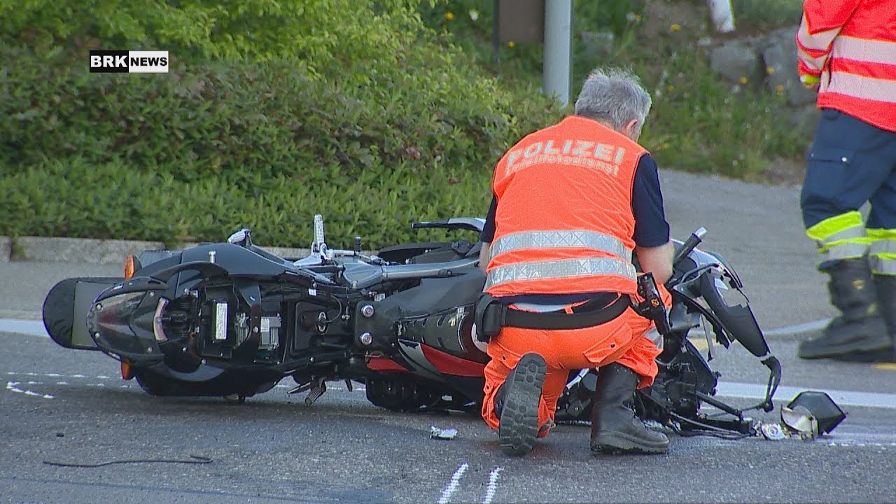 Hombrechtikon ZH: Motorradlenker bei Unfall verletzt