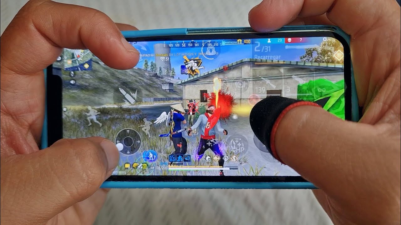 29 Kills! Solo x Squad Handcam IPhone 12 Free Fire Mobile!!