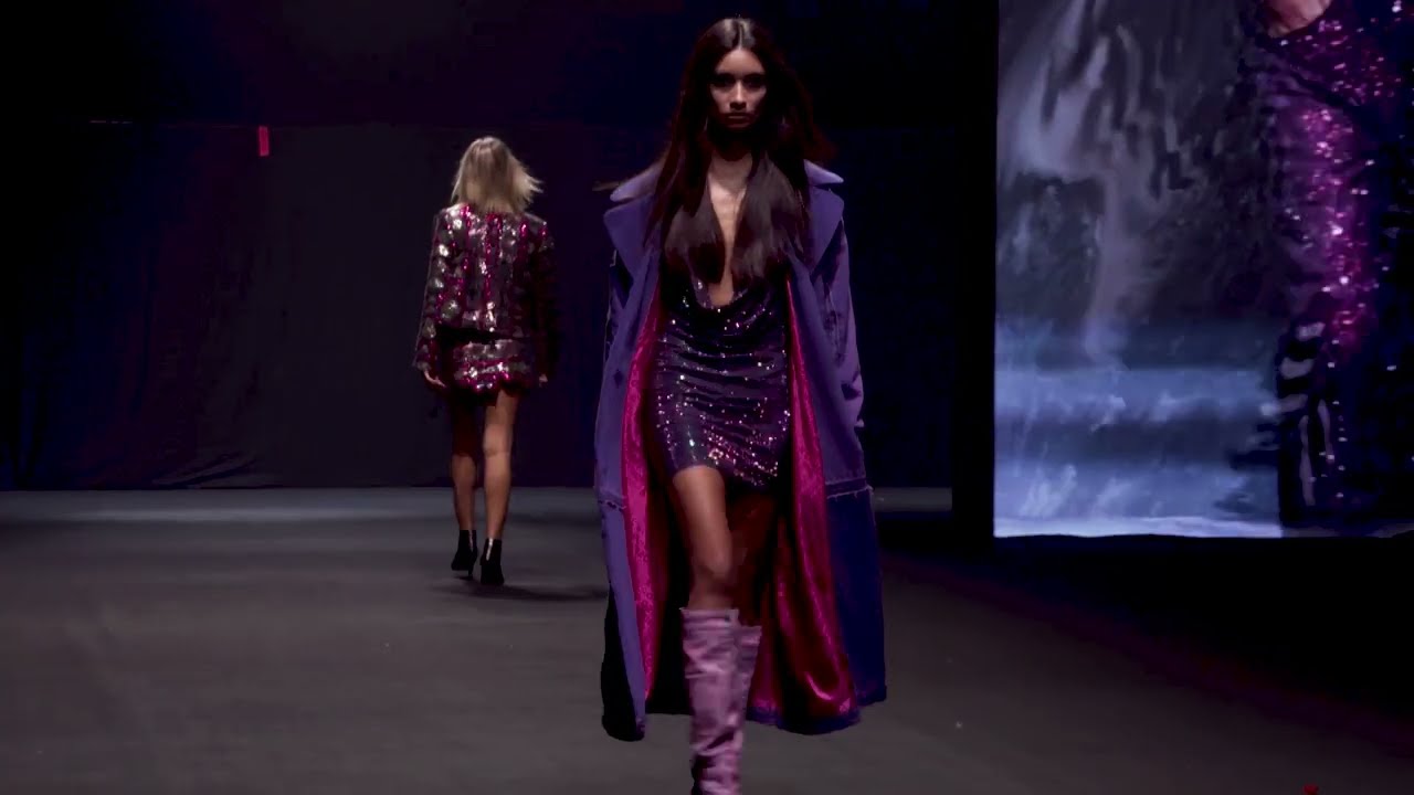 DESFILE DE MODA DE KOSIUKO FW23