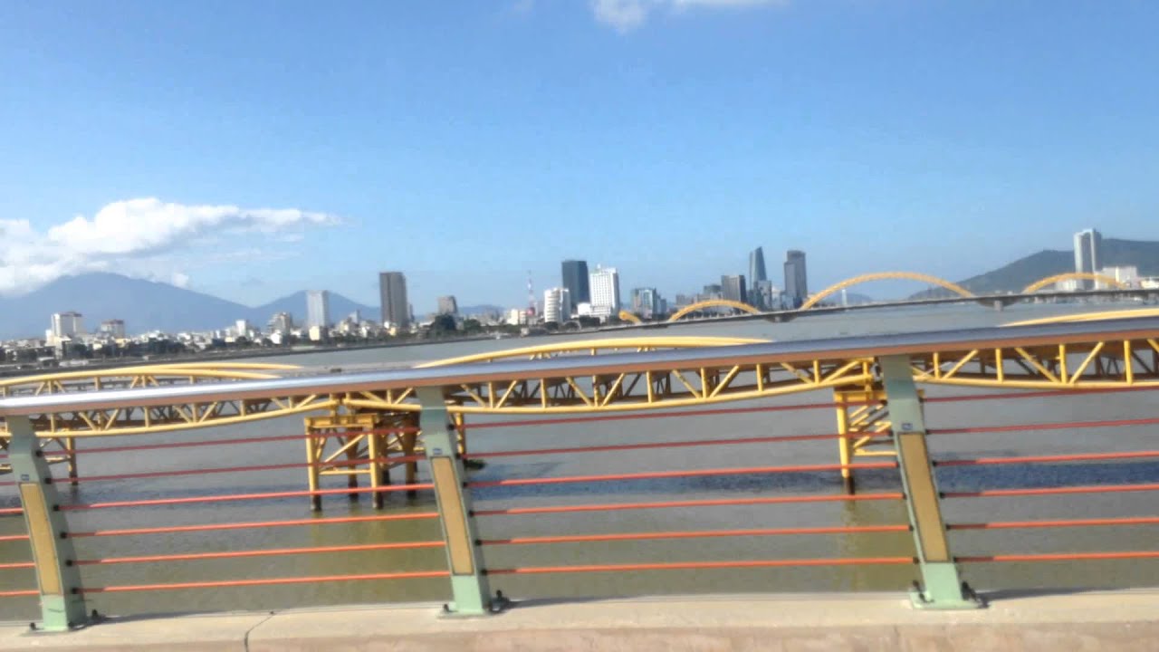 Da Nang's dragon bridge