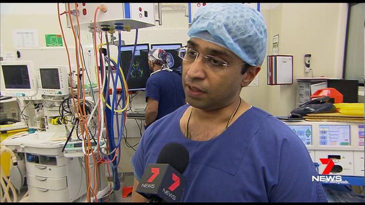 160913 1800 Seven News - World first stem cell transplant in Parkinson's disease trial