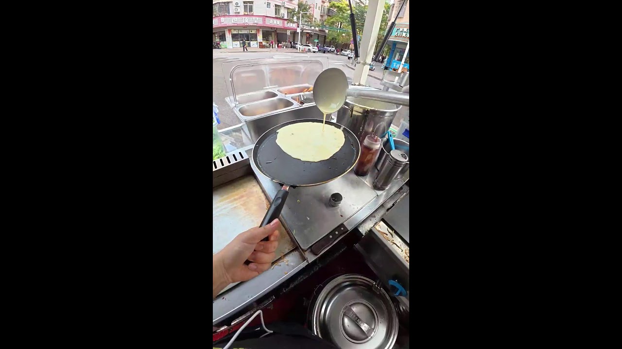 👉👉 Waking Up at 3AM to Sell Rice Balls & Egg Pancakes | Family Hustle