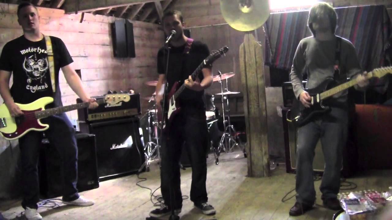 Trevor's Head - Pieces Of You (music video)