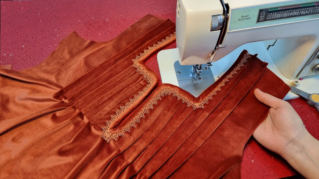 pleated neck design with lace/ cutting and stitching/ size XL
