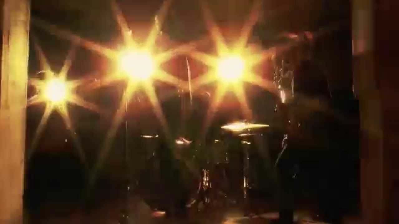 Viven - The Lights [Official Music Video]