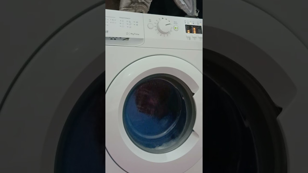 Indesit Full Final Spin 800 RPM
