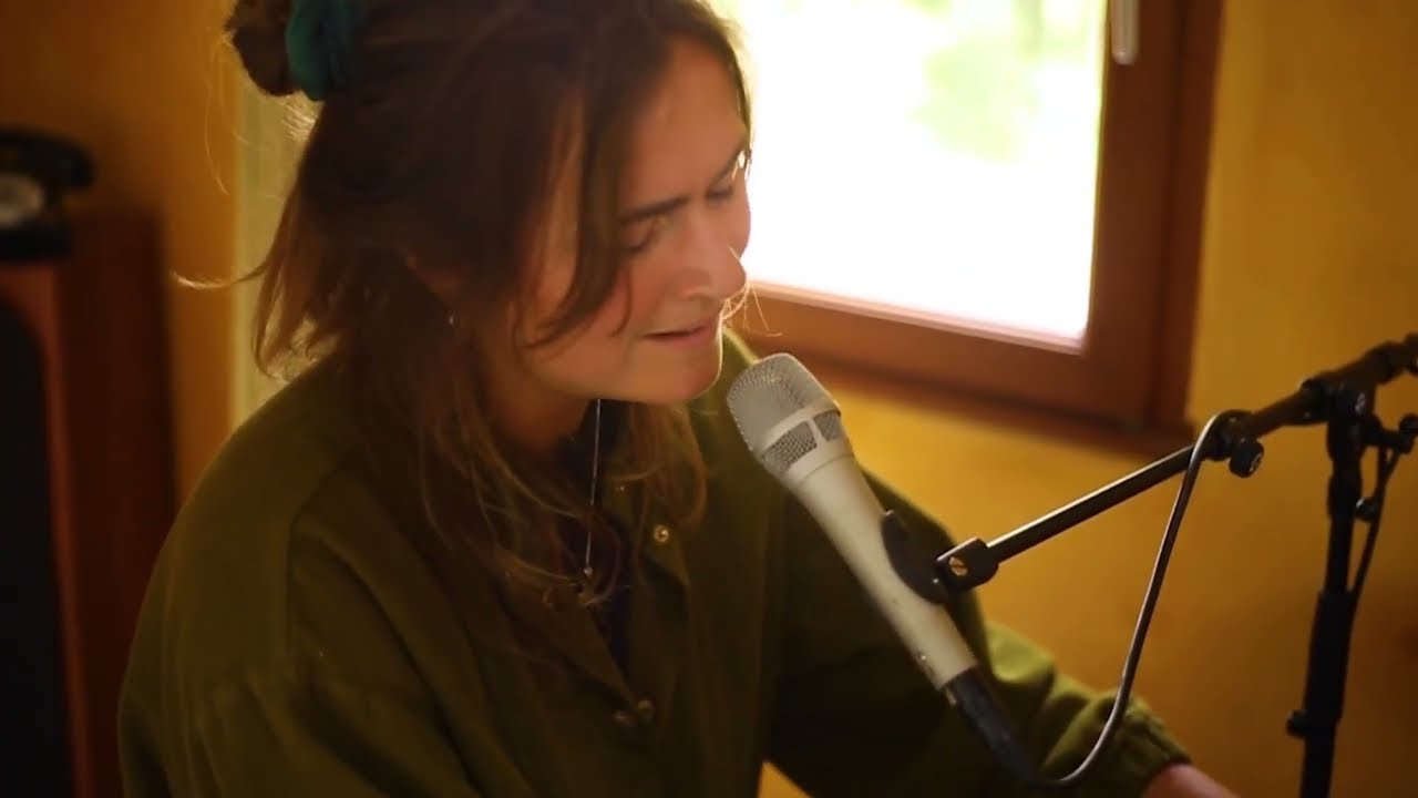 JULIA PERTUY - Les yeux ouverts - Live Session