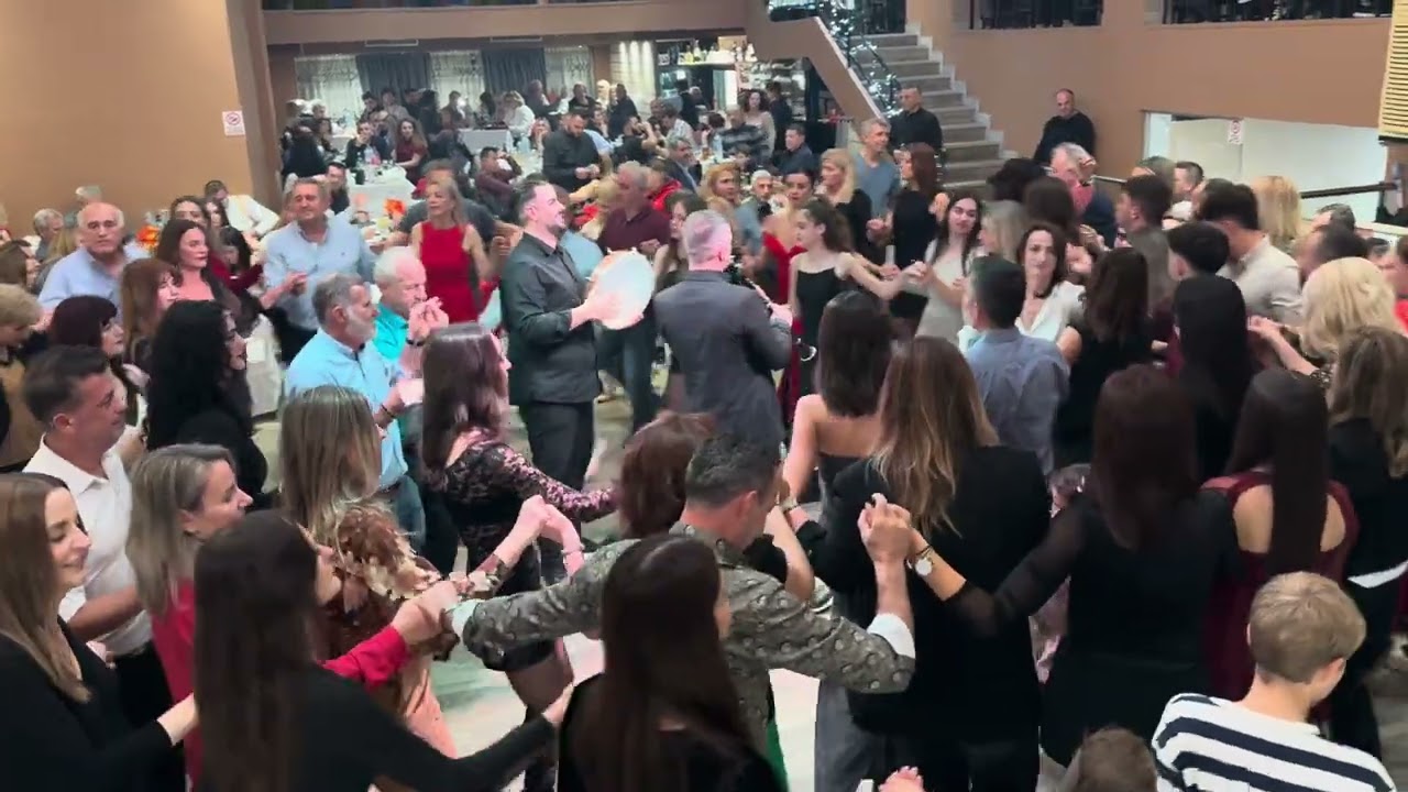 Χριστουγεννιάτικο γλέντι Κώστας Σταύρου- Χρήστος Αγγελης -Παγώνα Αθανασίου