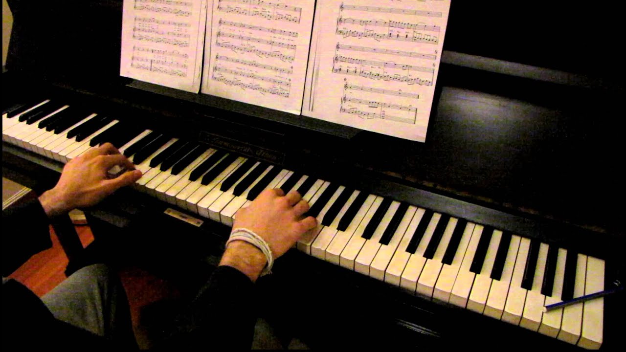 Haris Alexiou - Ola Se Thimizoun (Αλεξίου) (Piano) (Antonis Papakonstantinou)