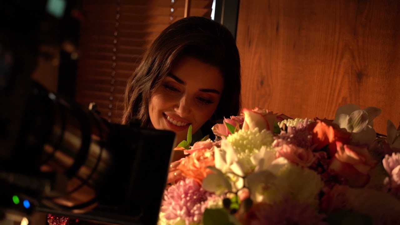 Hande Erçel ile Gerçekleşen Reklam Filmimizin Backstage Videosu Yayında