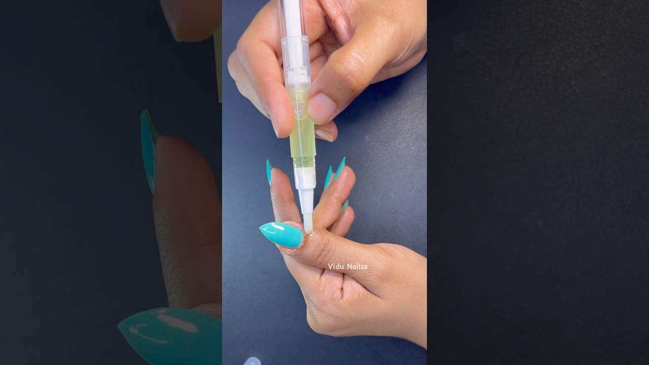 cuticle oil pen is very easy and convenient to use😻✨✨#nails #nailsnailcare