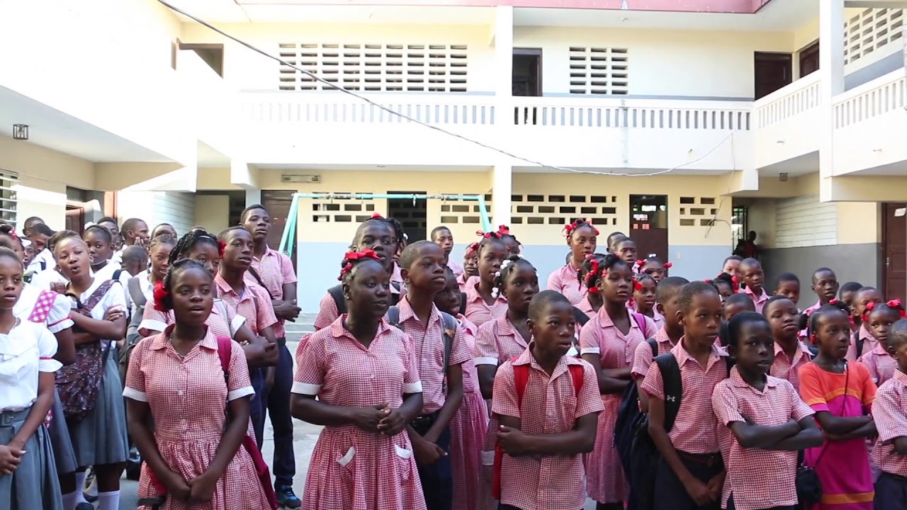 Chant de bienvenue des enfants de l’institut Marie-Louise