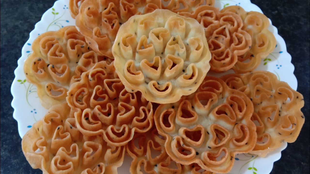 CHRISTMAS SPECIAL - KUSWAR RECIPES MANGALOREAN - ROSE COOKIES / KOKKISAM/