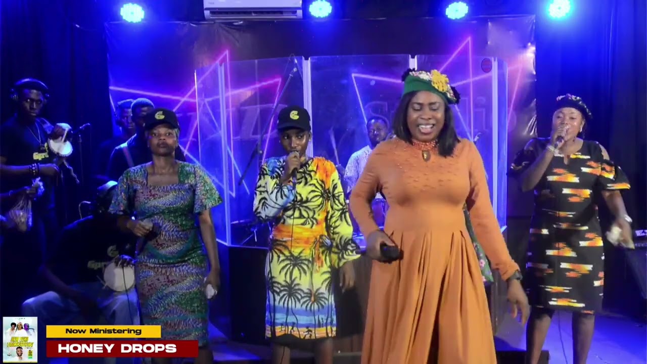 New year thanksgiving part 1@Godfirstfellowship @TundeOnijoba @oyinadeyeye  @kcmusicofficialtv 