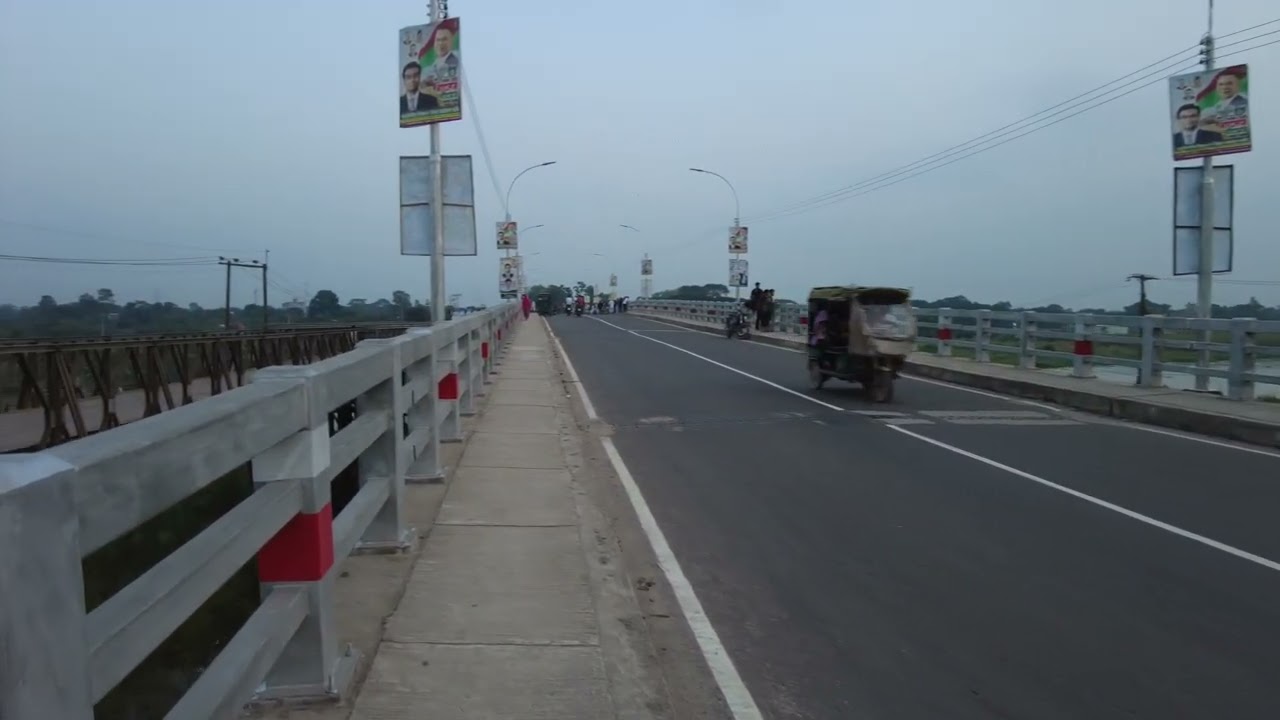 কেরানীগঞ্জের হযরতপুর ইউনিয়নের জগন্নাথপুর ব্রিজে প্রচুর ভ্রমণপিপাসুদের সমাগম। 