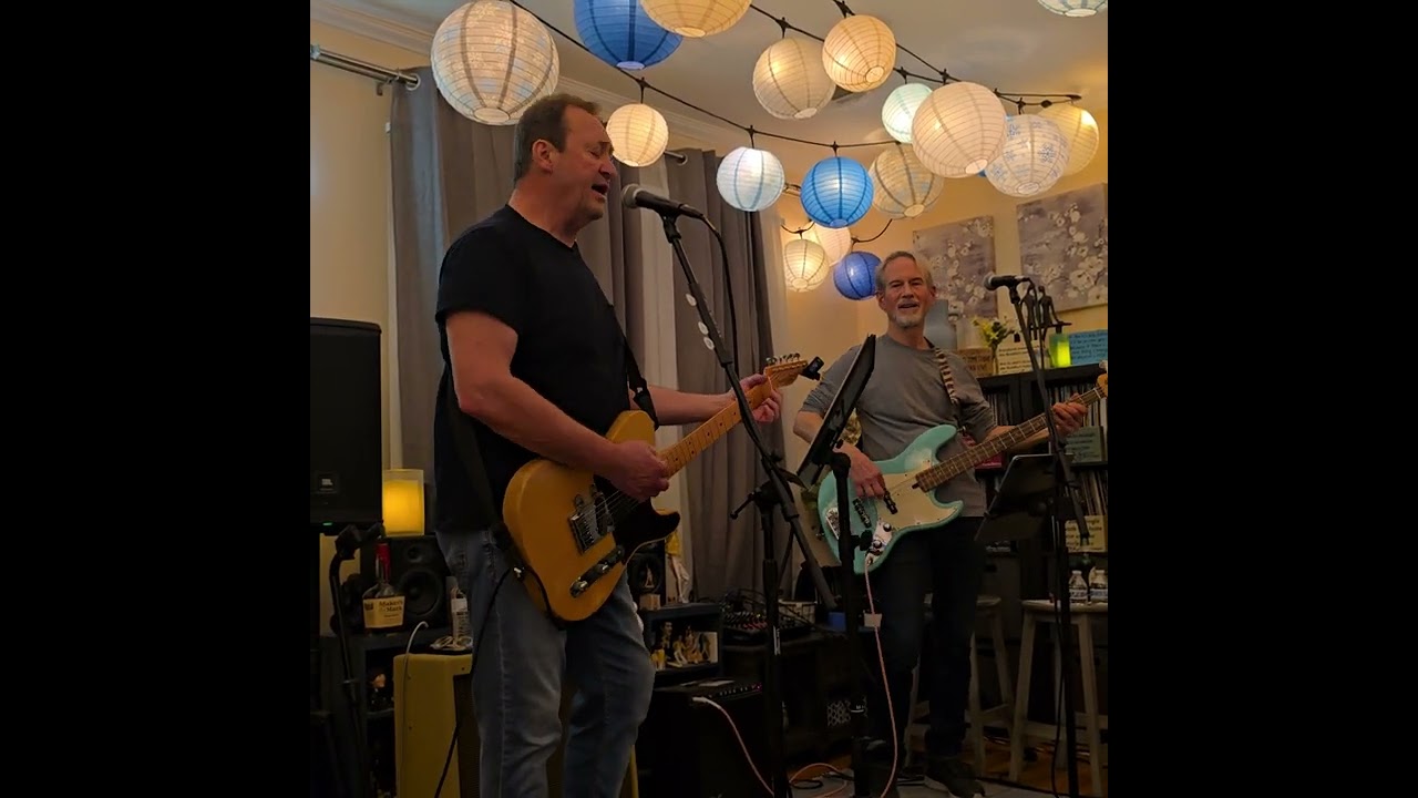 Blood and Roses (The Smithereens) - Jim Babjak and Graham Maby at Stone Turtle House Concerts