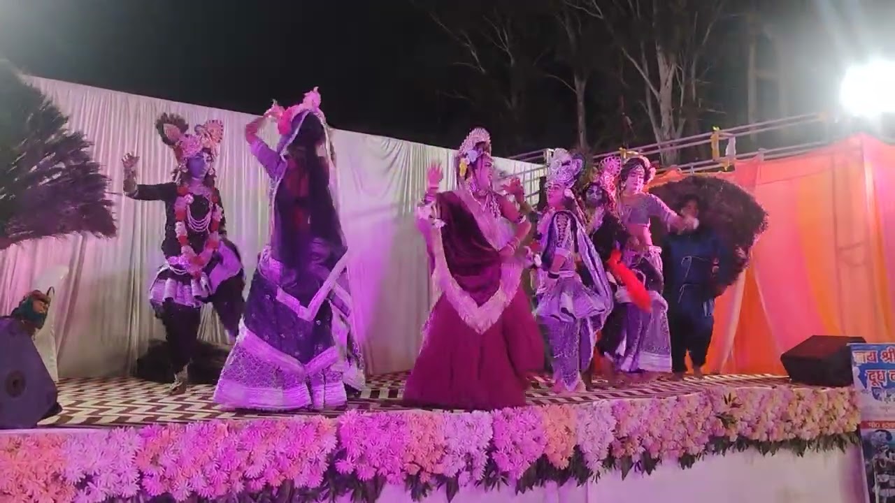 राधा मेरो जिगर को झल्ला काट रहो कुंज गली में हल्ला 
