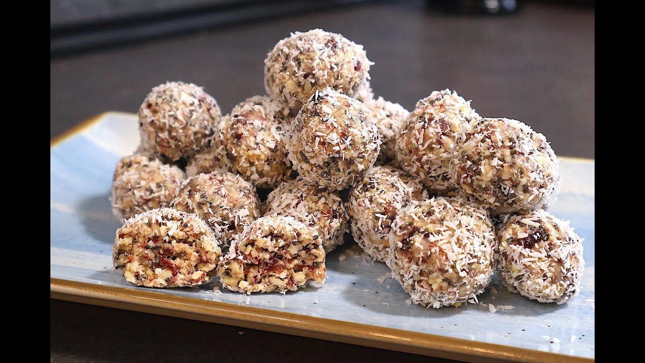 Kirsch-Kokos-Energy Balls der perfekte Snack für Sport, Schule oder Arbeit mit viel Power