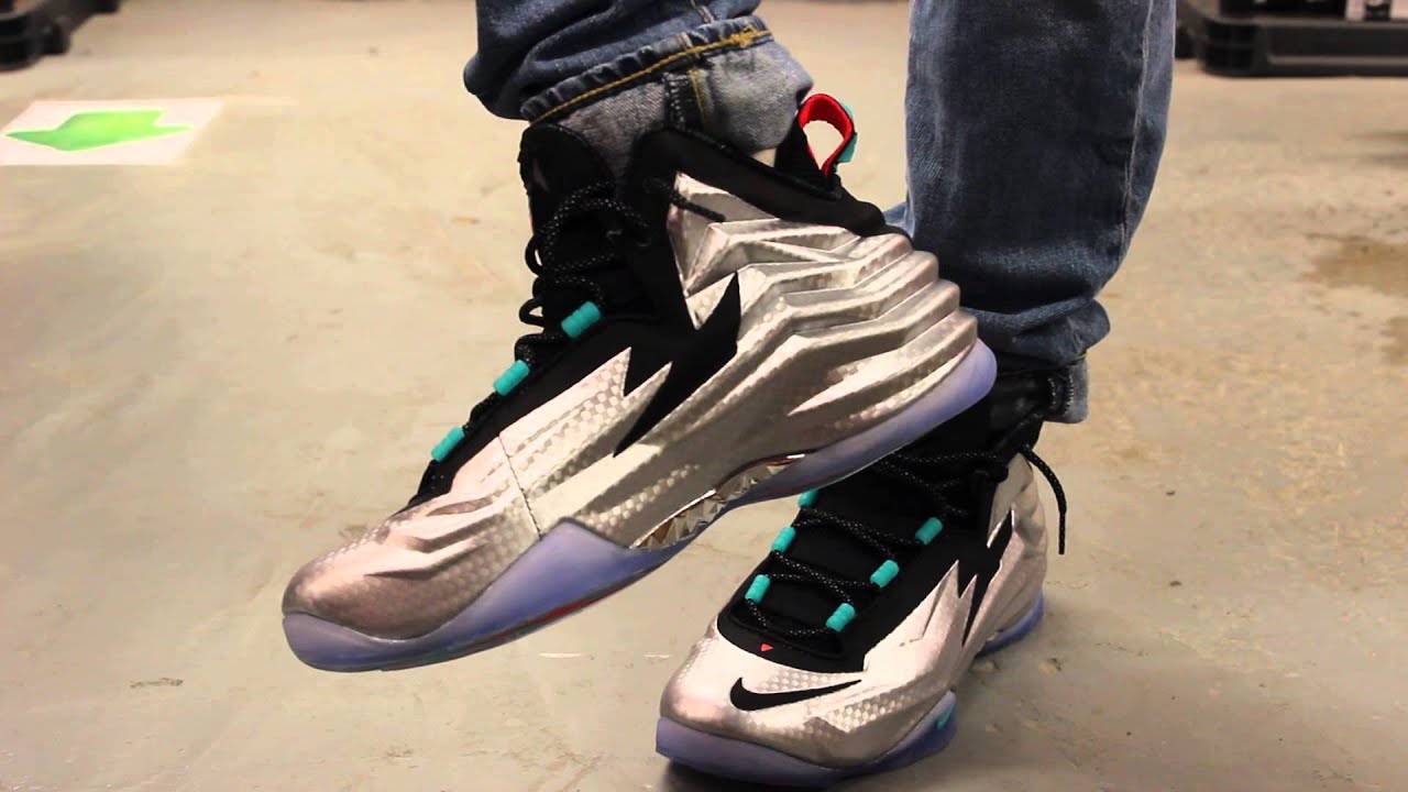 Chuck Posite 