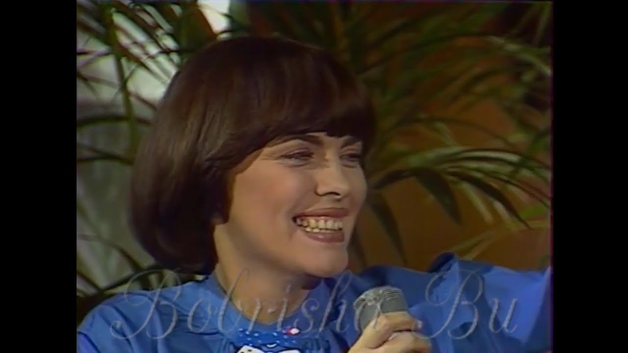 MIREILLE MATHIEU  |  Danse la France