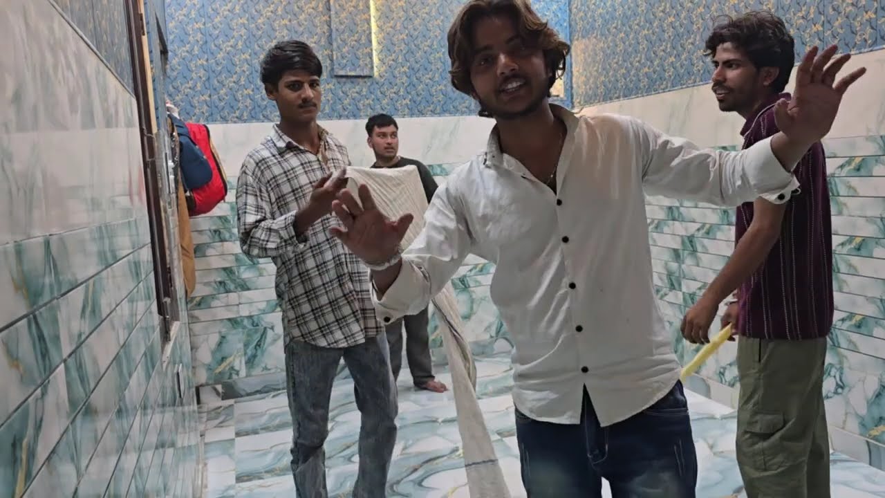 आँख मिचौली (Aankh Micholi) 🤣🤣🤣🤣...