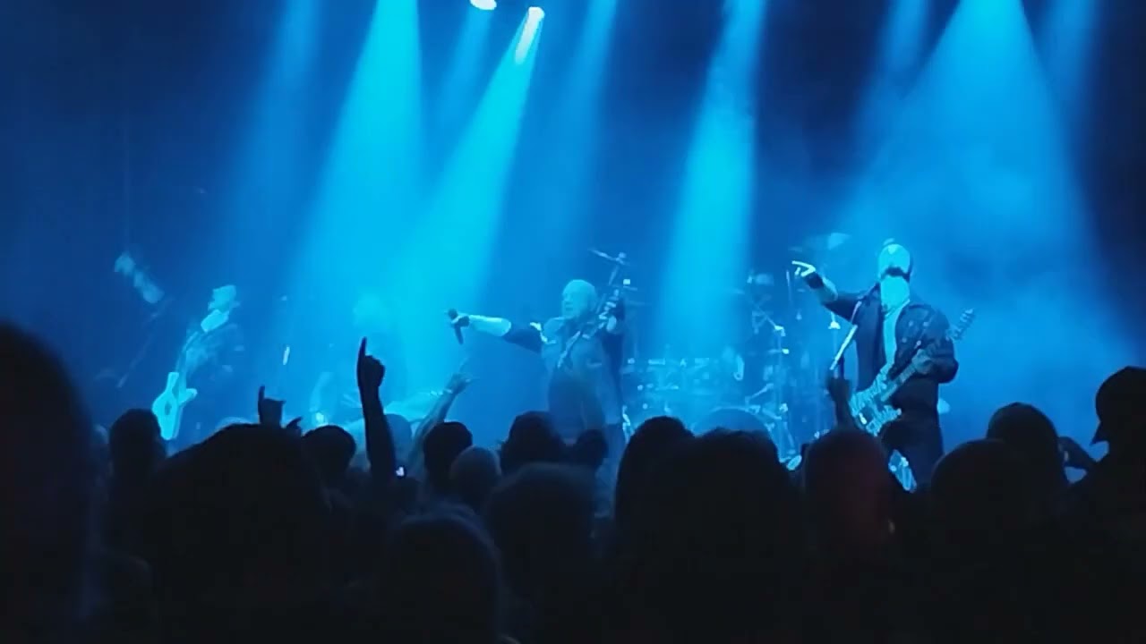 UDO DIRKSCHNEIDER Live at the Manning bar LIVING FOR TONIGHT