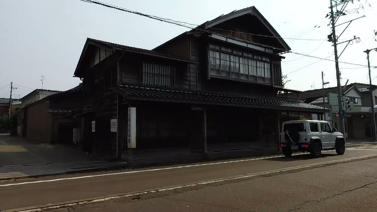 新潟県見附市本町3丁目 / 250704📝「天領の歴史と繊維の香りが息づく、信濃川の恵みを受けた『ニットの聖地』」 🧶✨