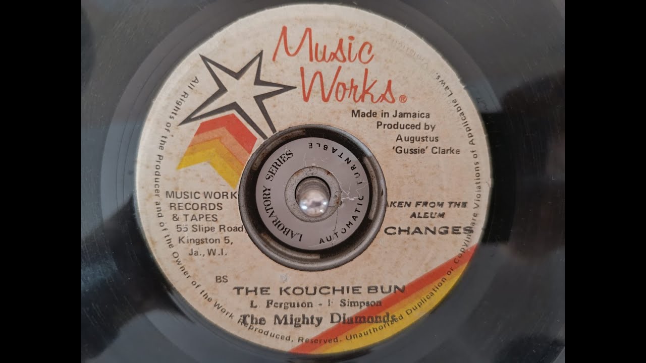 THE MIGHTY DIAMONDS - PASS THE KOUCHIE + THE KOUCHIE BUN