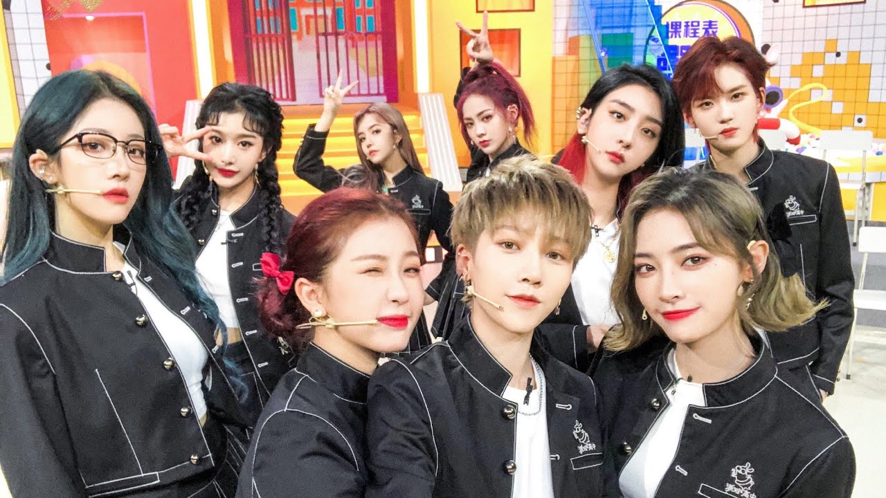 【THE9】