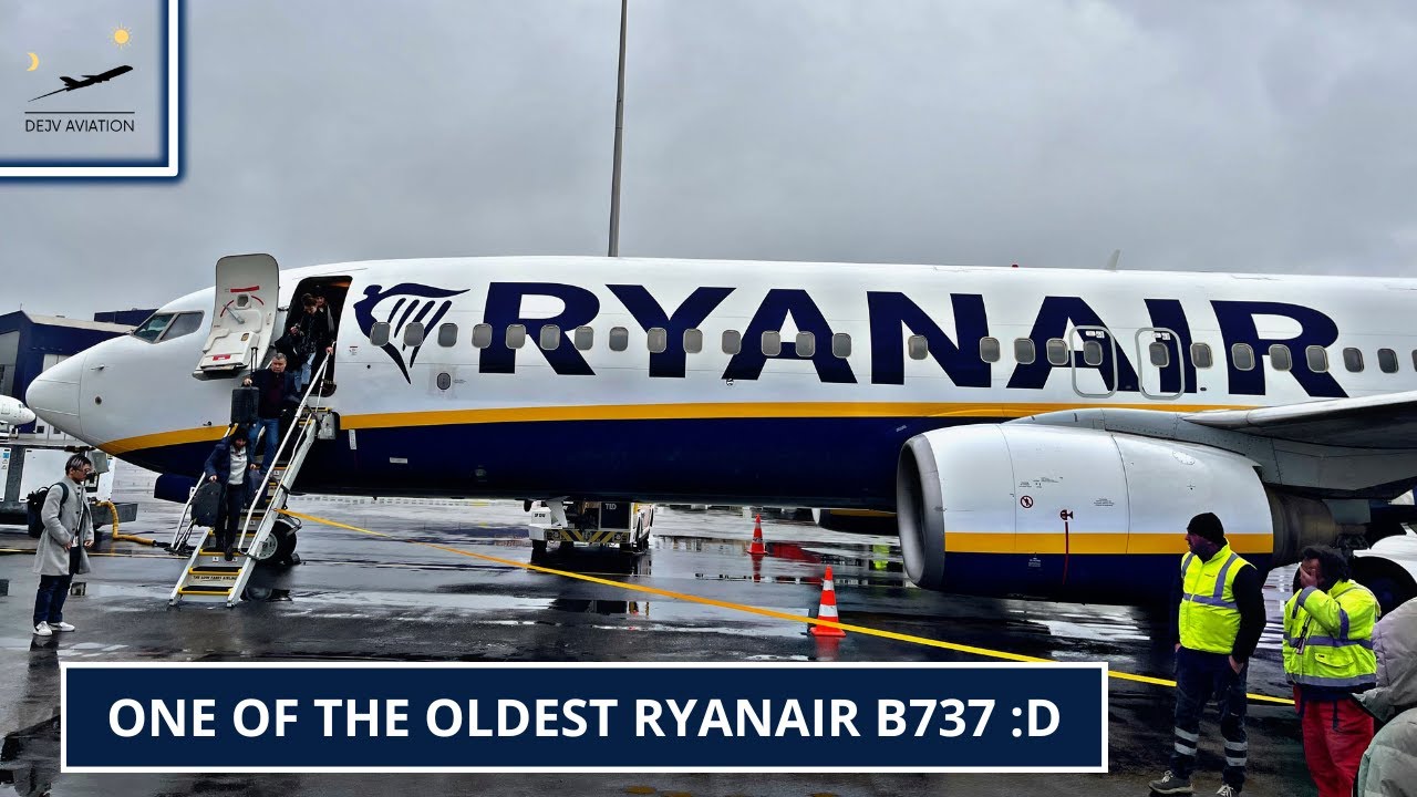 [4K] TRIP REPORT | One of the oldest RYANAIR B737 :D | Boeing 737-800 Buzz | Wroclaw to Sofia