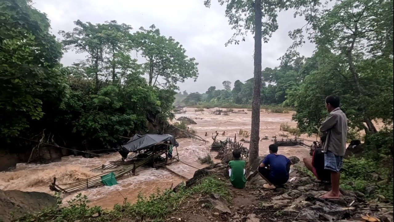 ລວງລີ່ດັກປາໃນລາວໃຕ້//ลวงลี่ดักปลาในลาวใต้ Dong Una