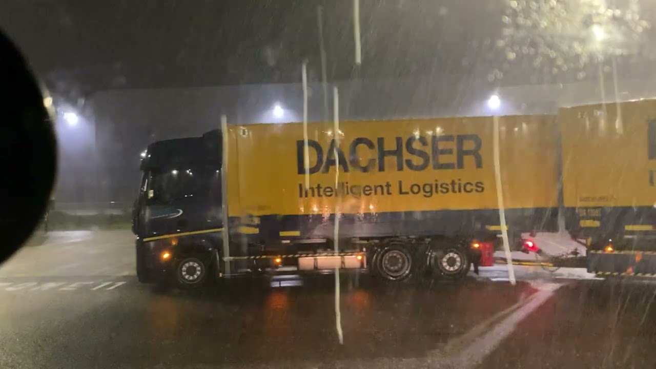 Viața de șofer - cuplat remorca - furtuna mare  🚛🌨️🌪️