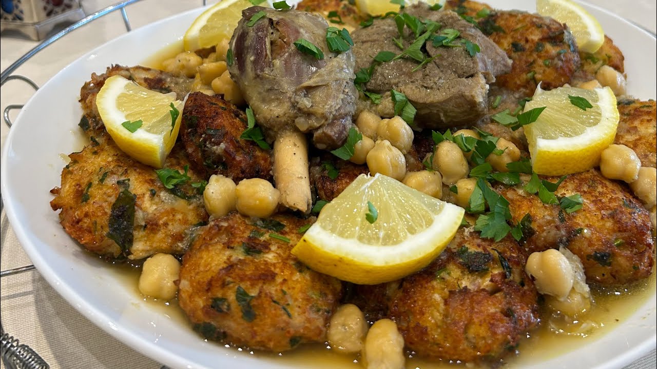 طبق نسميه انا سفيرية الدجاج خفيف وبنين
