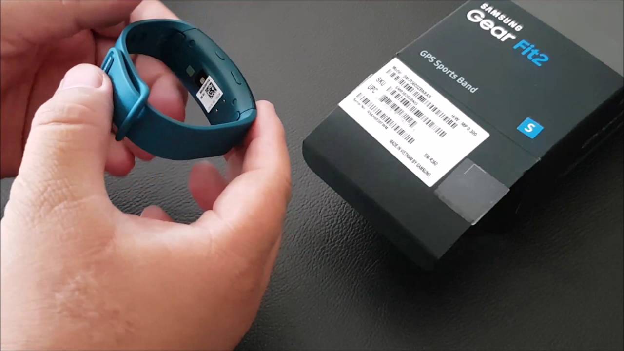 Samsung Gear Fit 2 unboxing and hands-on by TechNave.Com