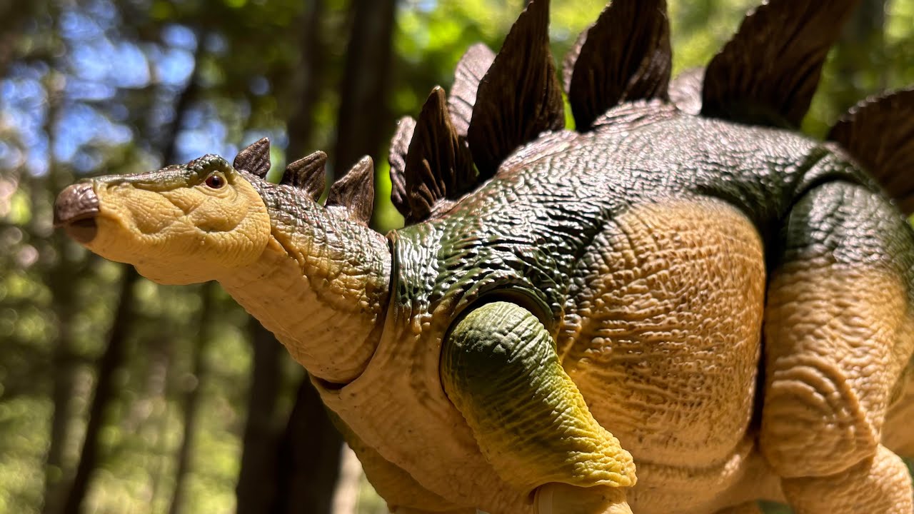 The Lost World Hammond Collection Stegosaurus Review