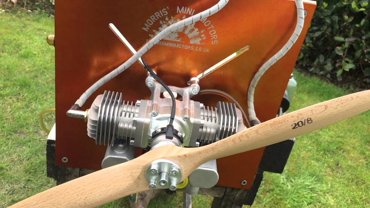 Mini Motors от Morris с двухцилиндровым бензиновым двигателем RCGF объемом 40 куб. см