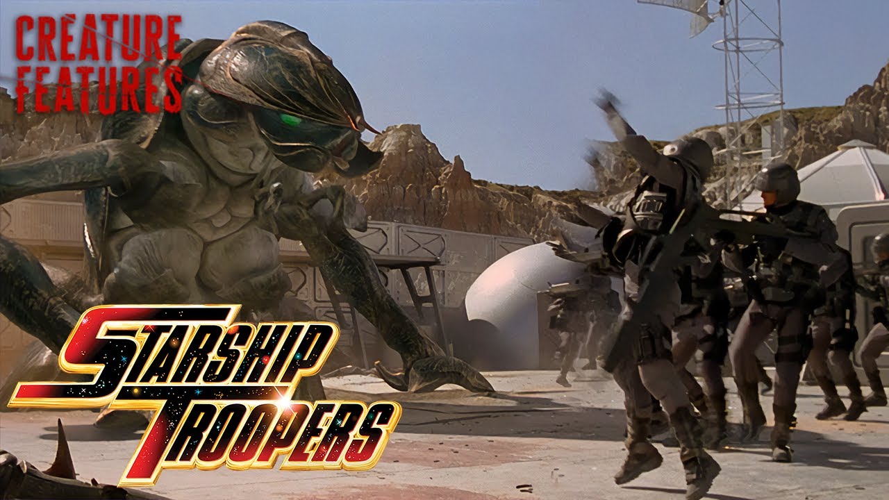 Surviving an alien horde ambush | Starship Troopers | Creature Features