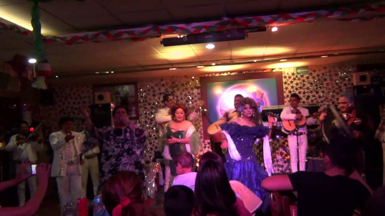 LAS TRES SEÑORAS, JUAN GABRIEL, ROCIO DURCAL Y VICENTE FERNANDEZ (IMITADORES)
