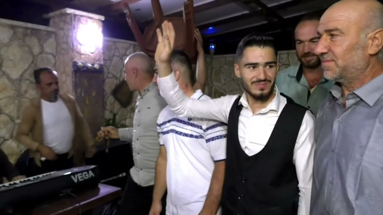 جزء 1 حفل زفاف العريس صلاح محمود الأحمد نجل السيد محمود صلاح الأحمد . حفسرجه