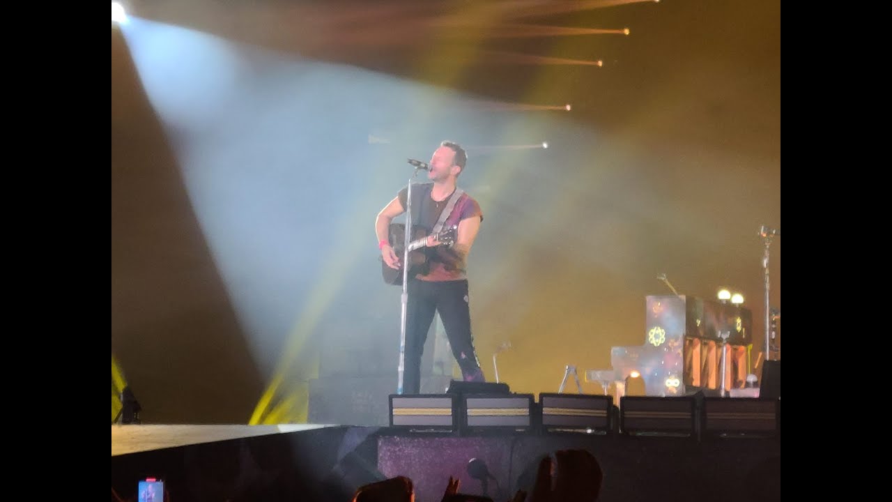 Coldplay - Yellow (Live in Atlanta, June 2022)