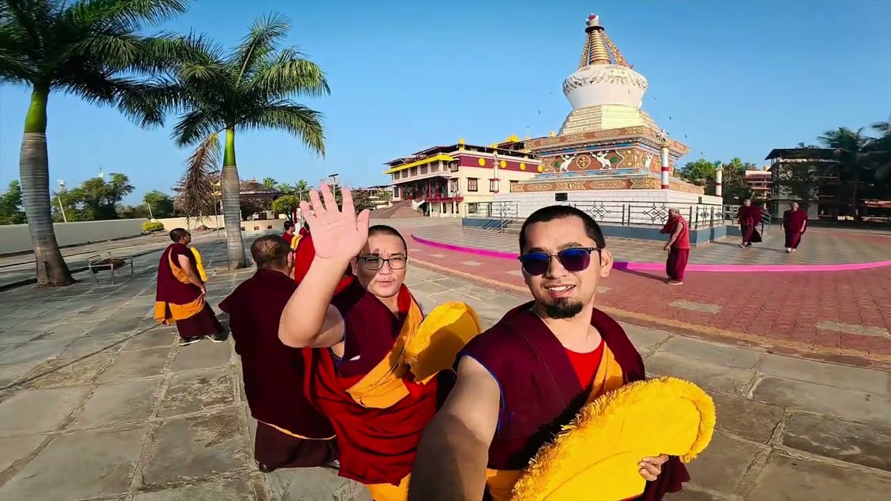 རབ་འབྱམས་པ་རྣམས་ནས་བཤད་ཆེན་བཤད་ཆུང་སྐྱོན་གནང་སྐབས་སྒྲོན་པའི་བརྙན་ཐུང་།🕊️☸️🙏