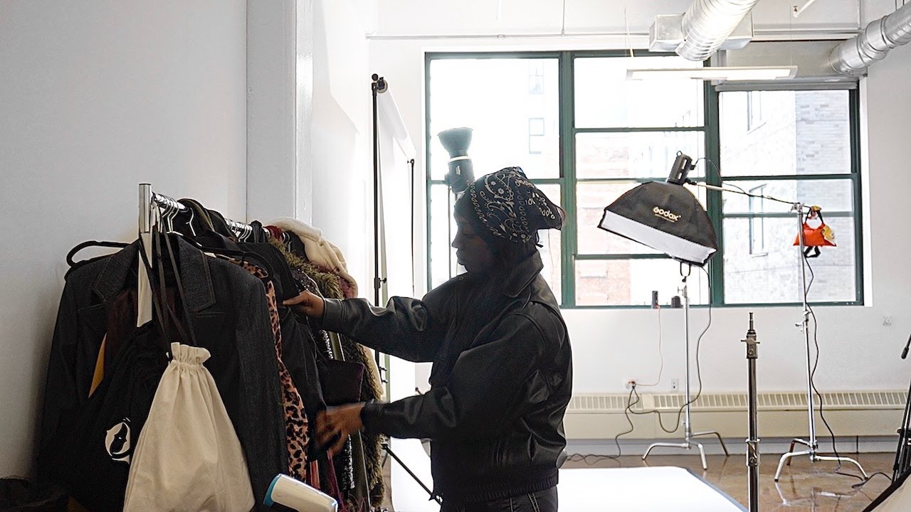 DAY IN THE LIFE OF A NYC FASHION STYLIST *wannabe* | XOXO, CHINELO (EPISODE 16)
