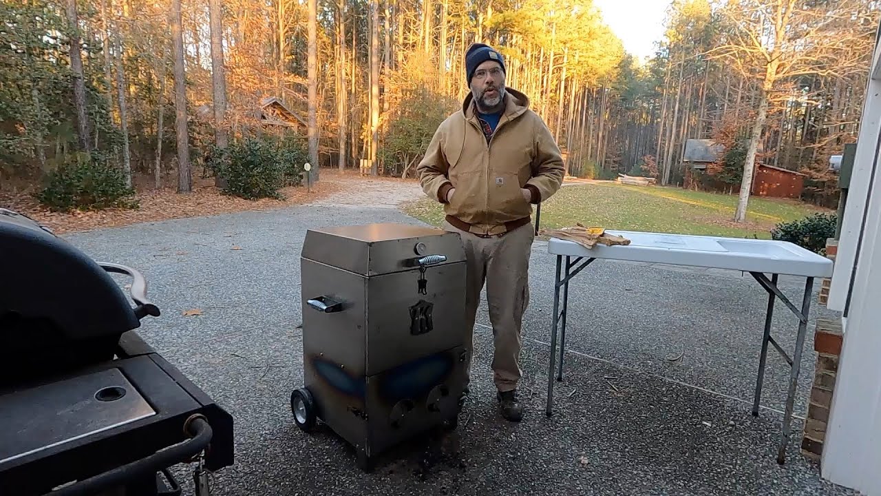 Trying out the Hasty Bake Roughneck Smoker for Idiot-proof Pulled Pork BBQ
