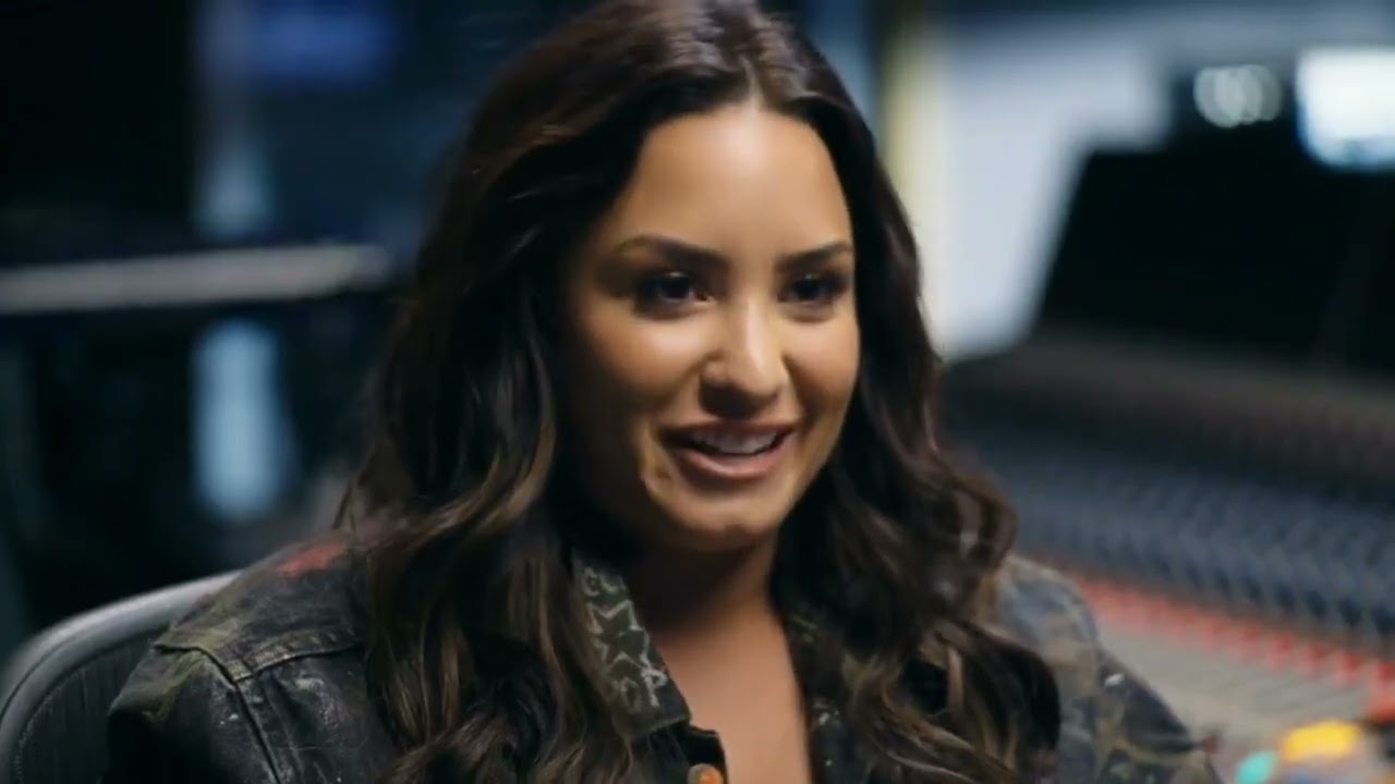 Demi Lovato - Sexy Dirty Love [Official Video]