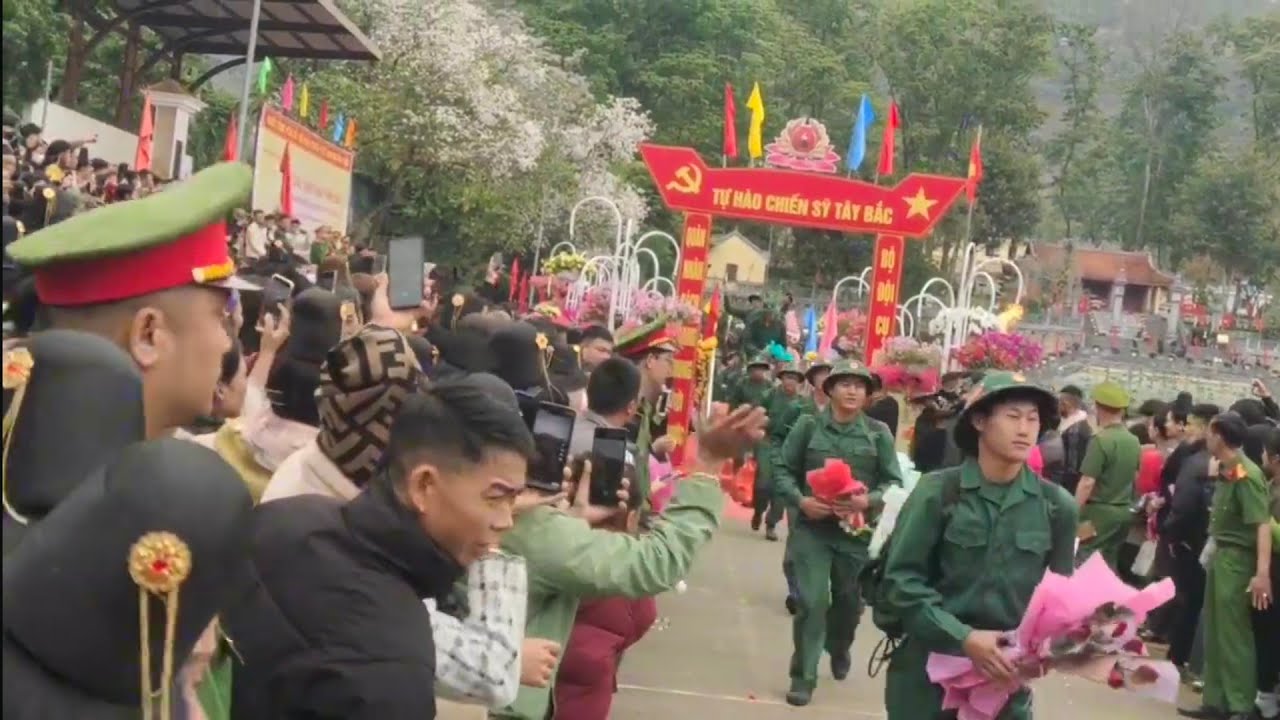 Chú bổ đổi lên đường nhập ngũ mọi người đón xem nhé 👬👭🧑‍🤝‍🧑👫🚙🚐🚑🚗🚕